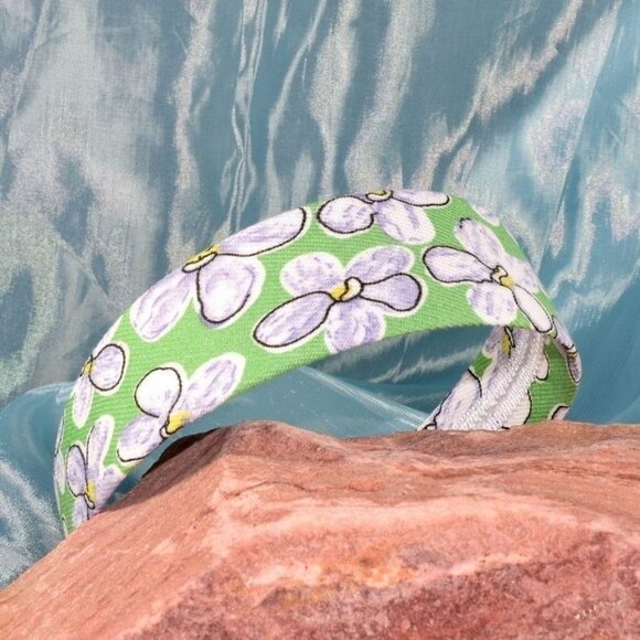 Raelynn Chris Artistic Flowers on Green Floral Pattern Headband Gift Packaged - Picture 9 of 9